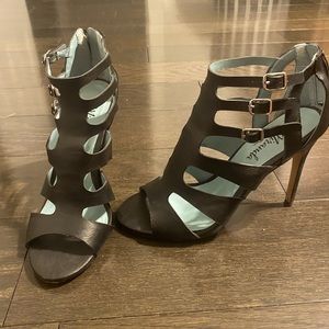Miranda Lambert brand black heels